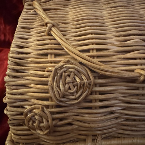 NWT limited edition Kate Spade “Vita Riva Wicker Car Bag” - Picture 8 of 10